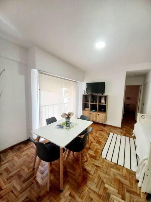 Departamento V. Urquiza Para 3 Apartman Buenos Aires Kültér fotó