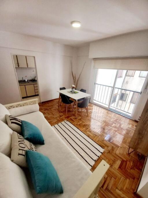 Departamento V. Urquiza Para 3 Apartman Buenos Aires Kültér fotó