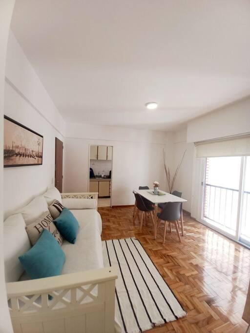 Departamento V. Urquiza Para 3 Apartman Buenos Aires Kültér fotó